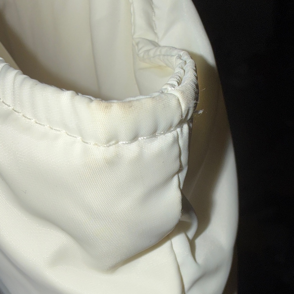 Lands' End Women's Ivory Puffer Vest - Picture 5 of 12